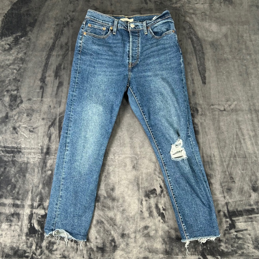 Levi's Wedgie Straight Jeans Womens Size 31 Blue Distressed High Rise Raw Hem